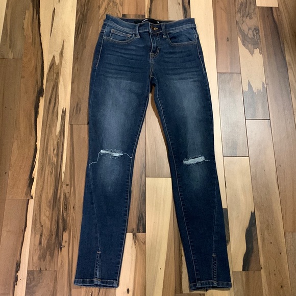 Harper Denim - Harper Jeans Size 25 Skinny Distressed Dark Wash
